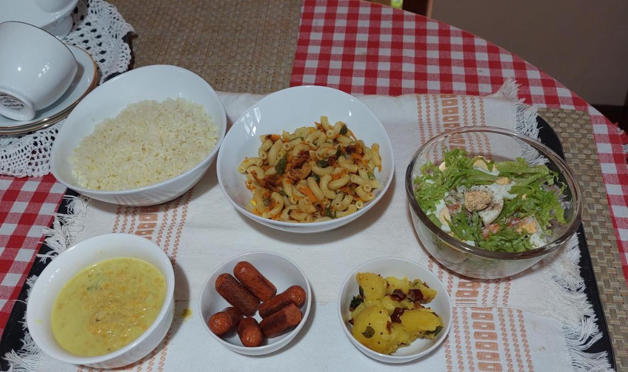 Golden Villa Kandy - "Free Pickup From Kandy " Εξωτερικό φωτογραφία