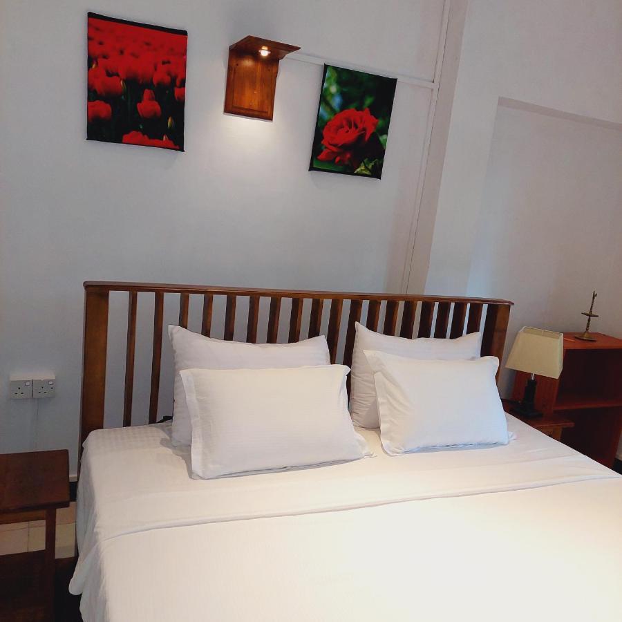 Golden Villa Kandy - "Free Pickup From Kandy " Εξωτερικό φωτογραφία